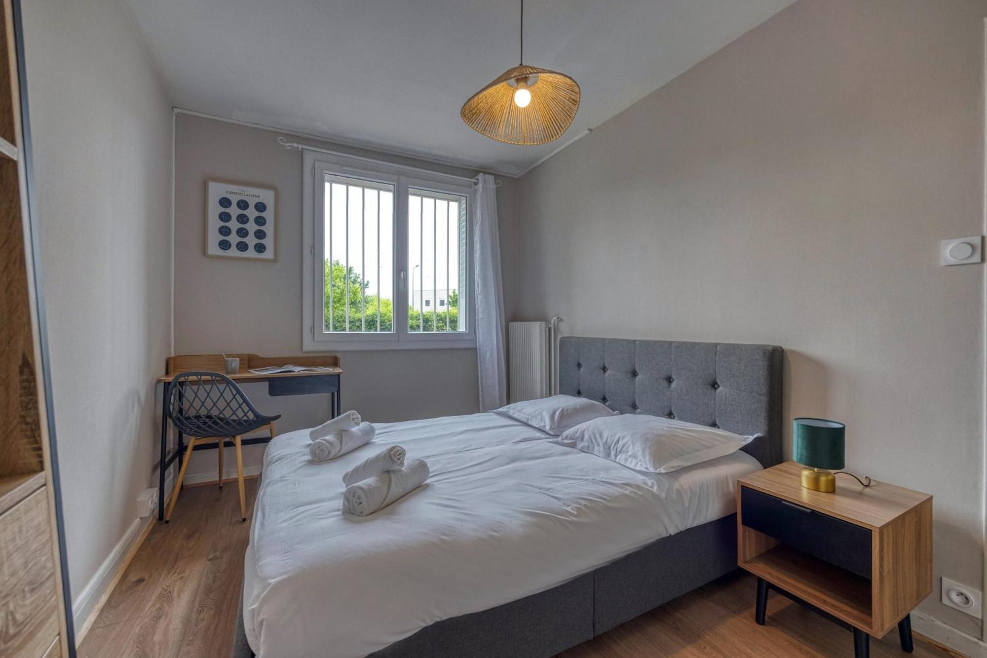Le Liberation - Hotel Lesdigueres - Rocade Grenoble Zewnętrze zdjęcie